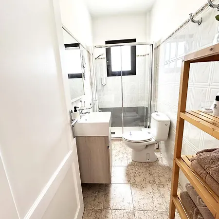 Mahostly Comillas Ph Lägenhet